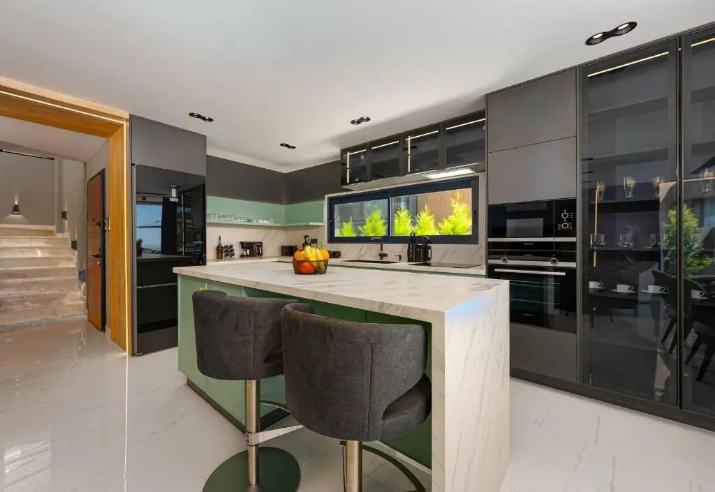 Modern kitchen